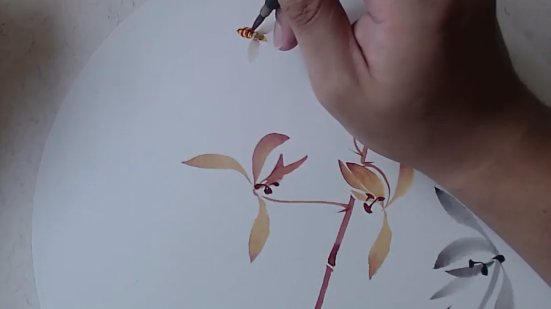 国画教程:细细工笔画出蜜蜂,画的惟妙惟肖,非常生动!
