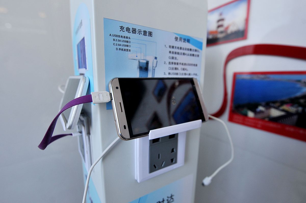 乙十睡眠充电站的三种店型：加盟店、标准店、旗舰店