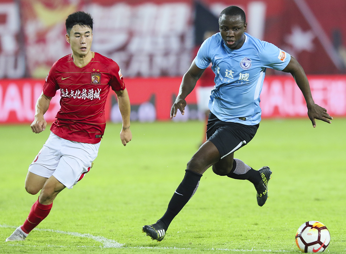 2018中超第24轮:阿兰点射郜林头槌建功 广州恒大淘宝3-0大连一方