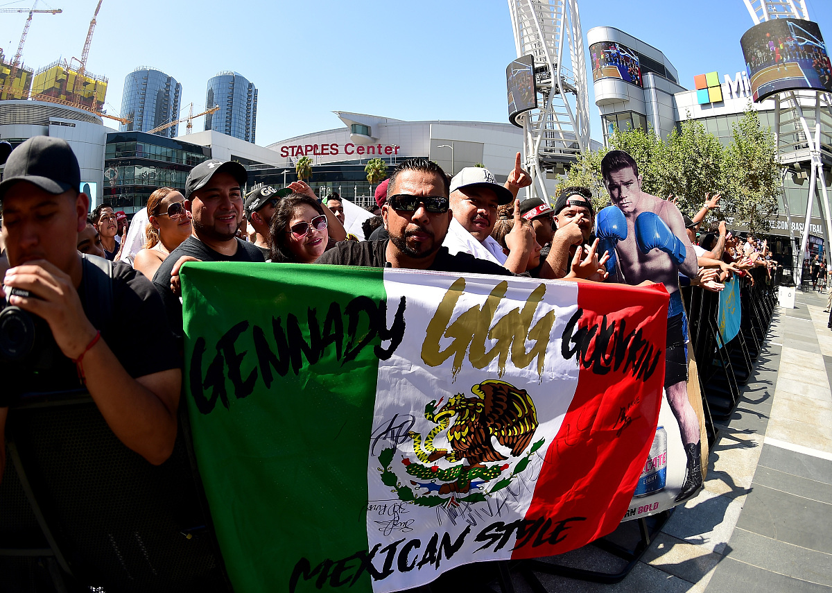los angeles, ca - august 28:  fans as they wait for canelo alvar