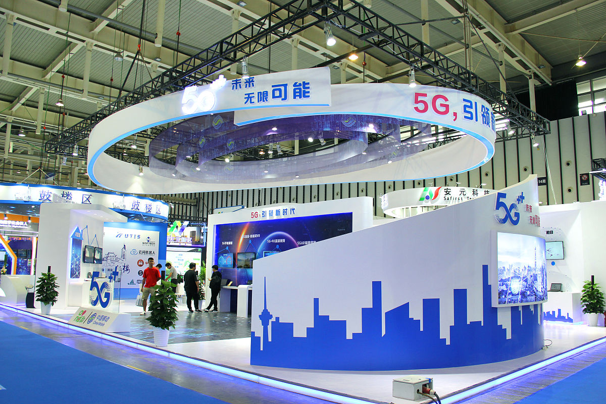 贵阳电脑学校计算机专业：优势、劣势及未来发展