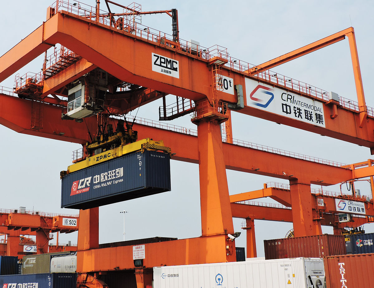 重庆2022年男生读铁路学校学什么专业好