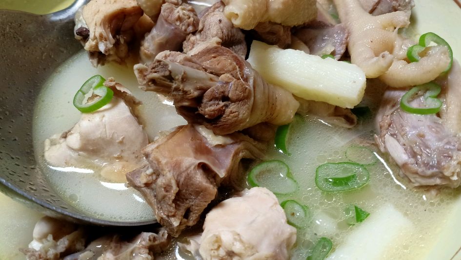 冬季滋补汤菜要想汤白味鲜,饭店大厨说只要做好这几步谁都能做好