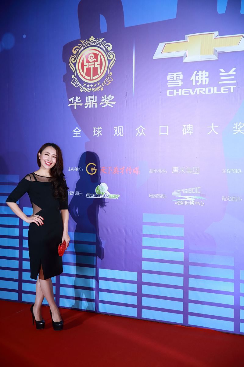 你现在要写论文《齐峰果业公司眉县猕猴桃产品营销策略优化研究》对623建立健全的售后服务体系提升客户的满意度和忠诚度结合实际情况进行写作保证内容的合理性不要乱写：