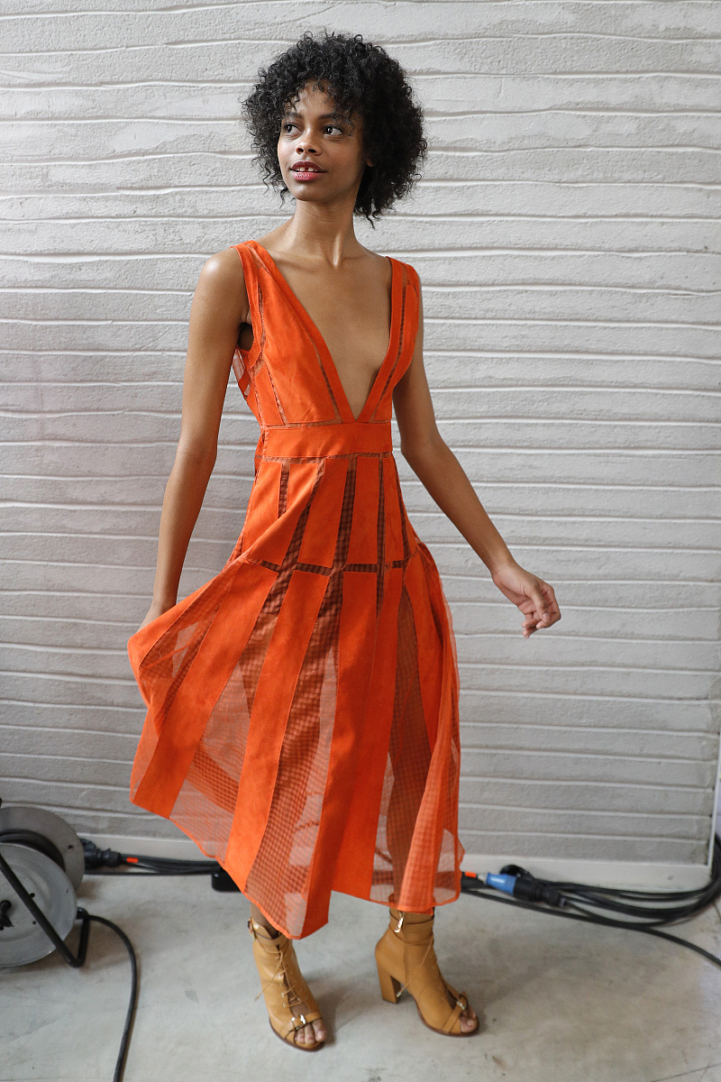 你好您好有什么可以为您效劳的吗？智能洗菜机的九屏幕分析法