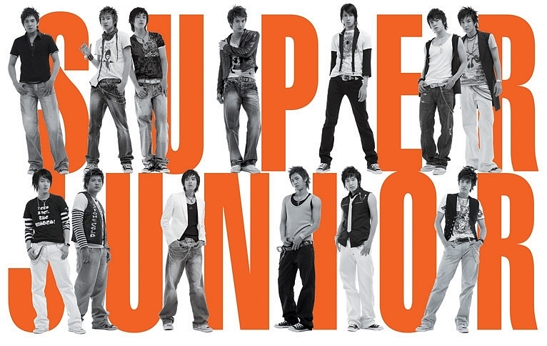 2006年6月8日,亚洲人气新人组合super junior,第一张单曲专辑《u》在