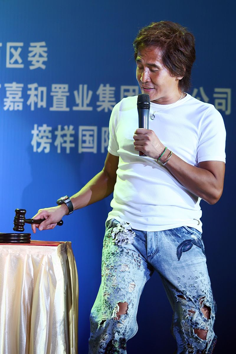 2007年5月26日晚,由广西广东商会,共青团广西区委主办的"慈善星光夜"