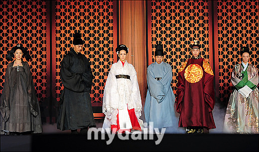 长月烬明电视剧剧情介绍