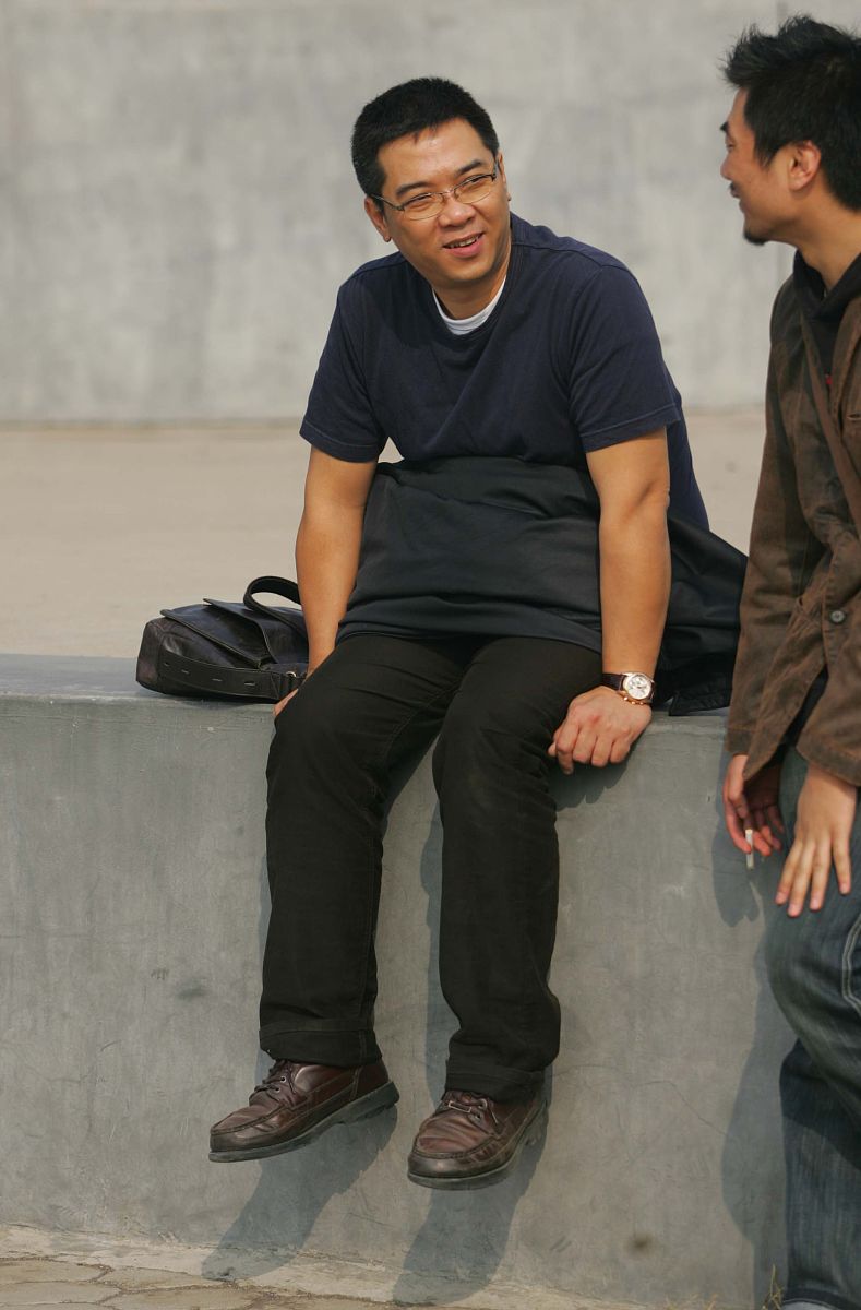 2006年11月2日,电视剧《大侠霍元甲》主创拜访霍元甲故居.官锦鹏+++_+