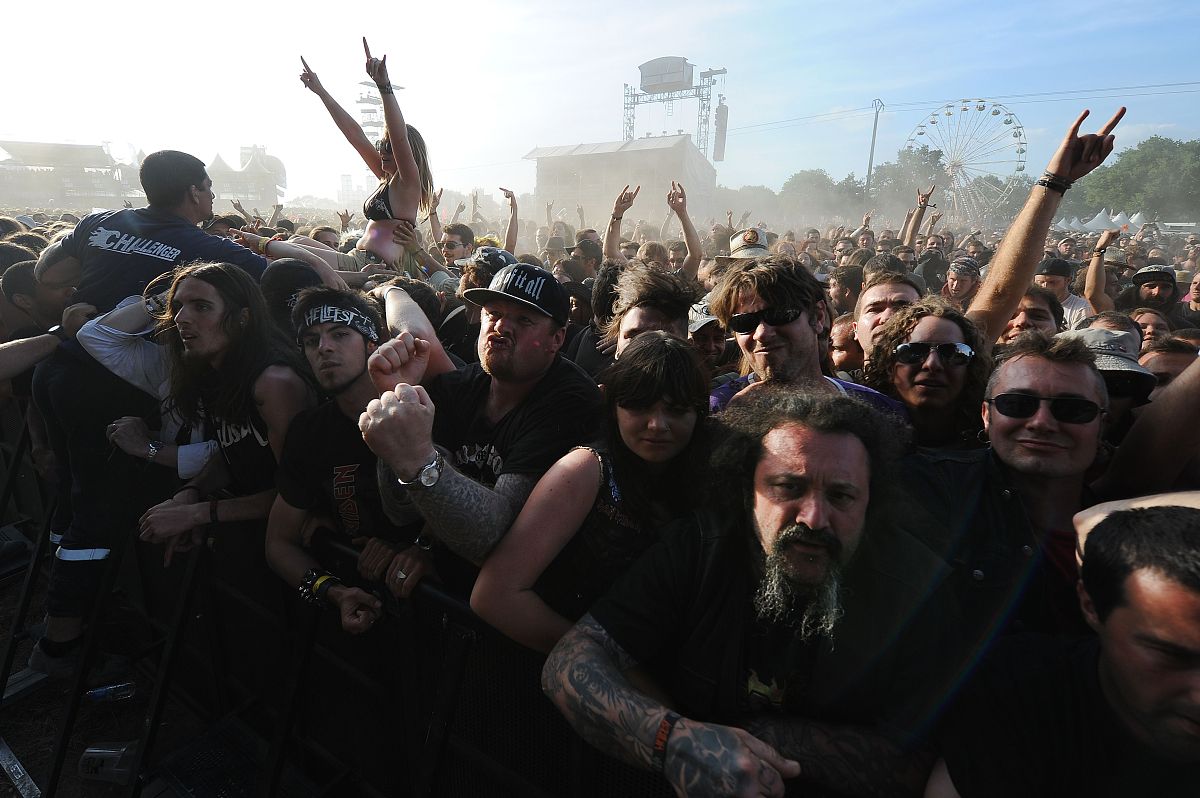 战争黑金属：争议与风险