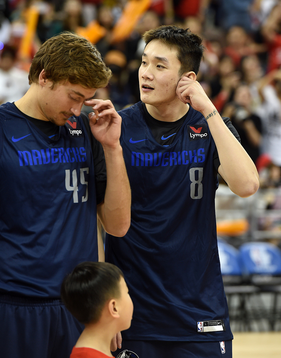 2018年10月4日,上海,2018 nba中国赛上海站前瞻,球迷日活动举行.***_*