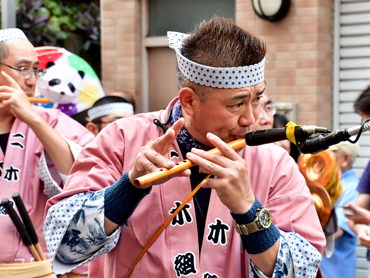 “たぶらかされちゃってるんだもんね” 的中文意思是什么？