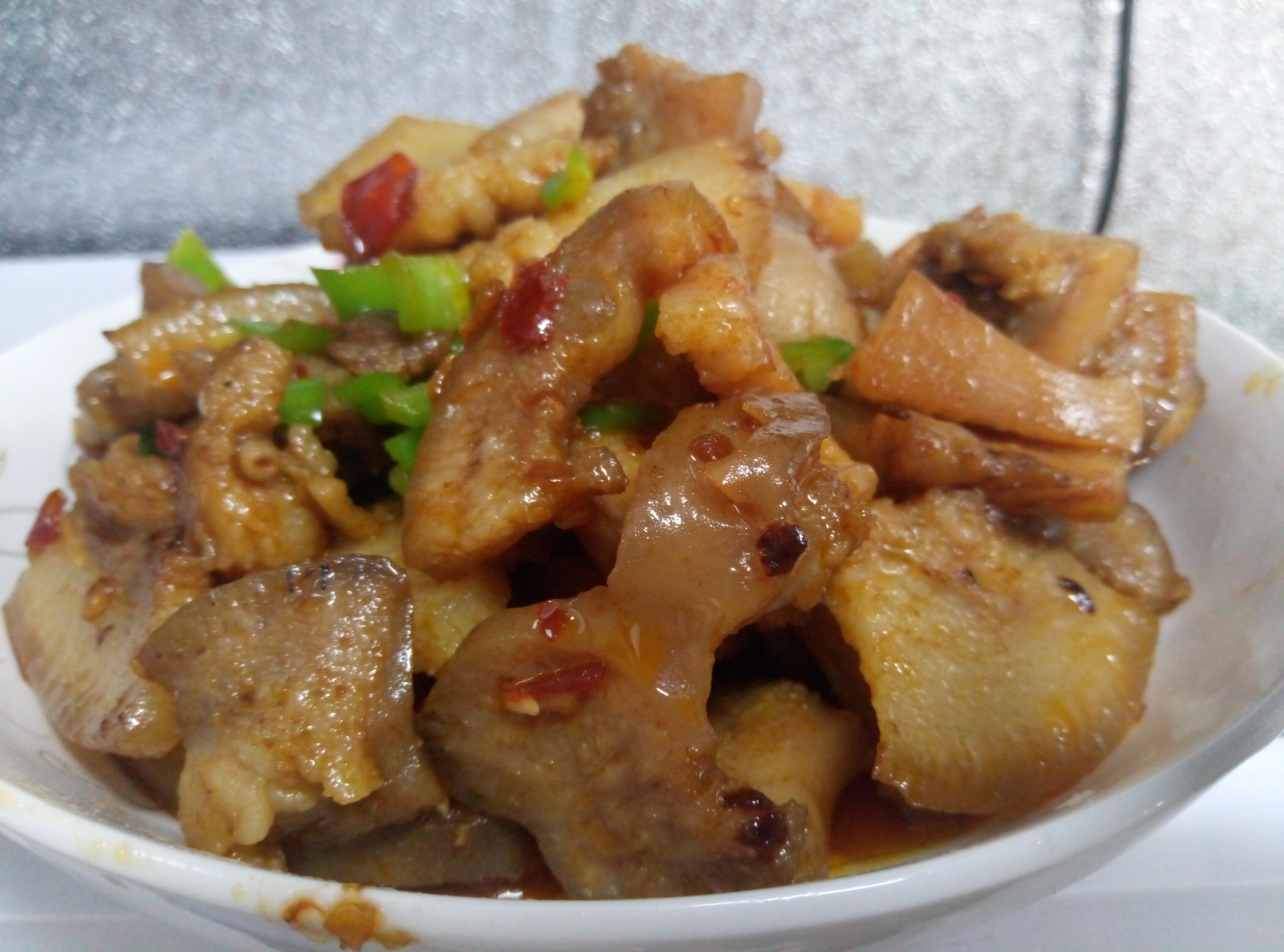 美味的猪头肉炒青椒做法,好吃又香,容易上手学会