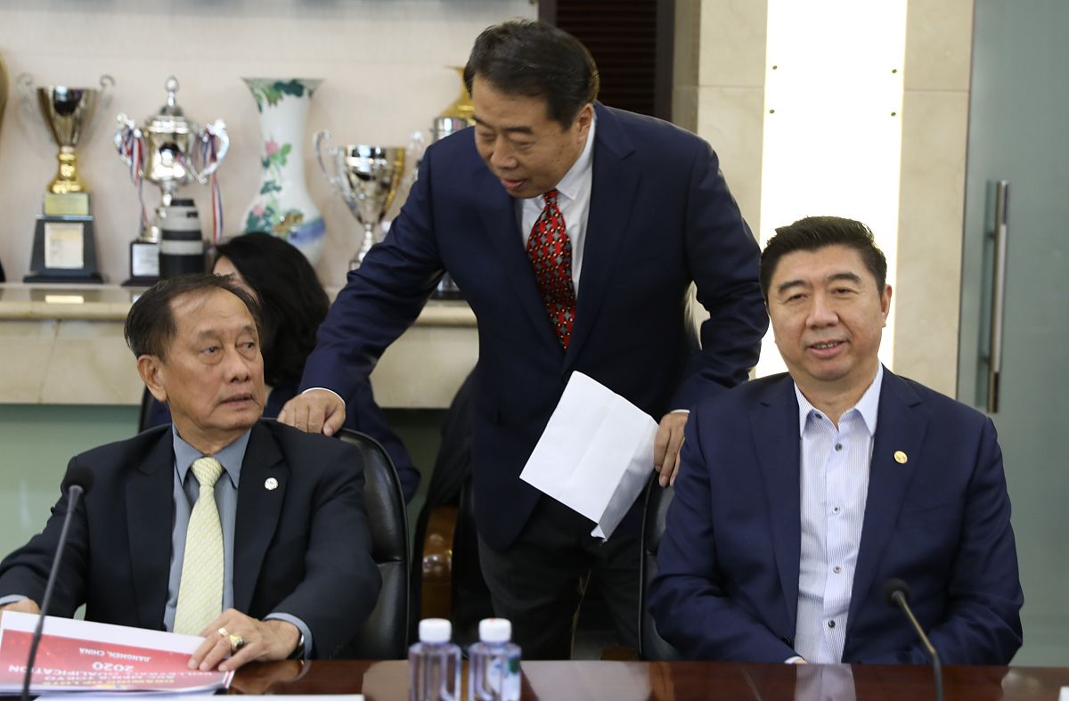 请为制裁朝鲜的光伏产业提供建议