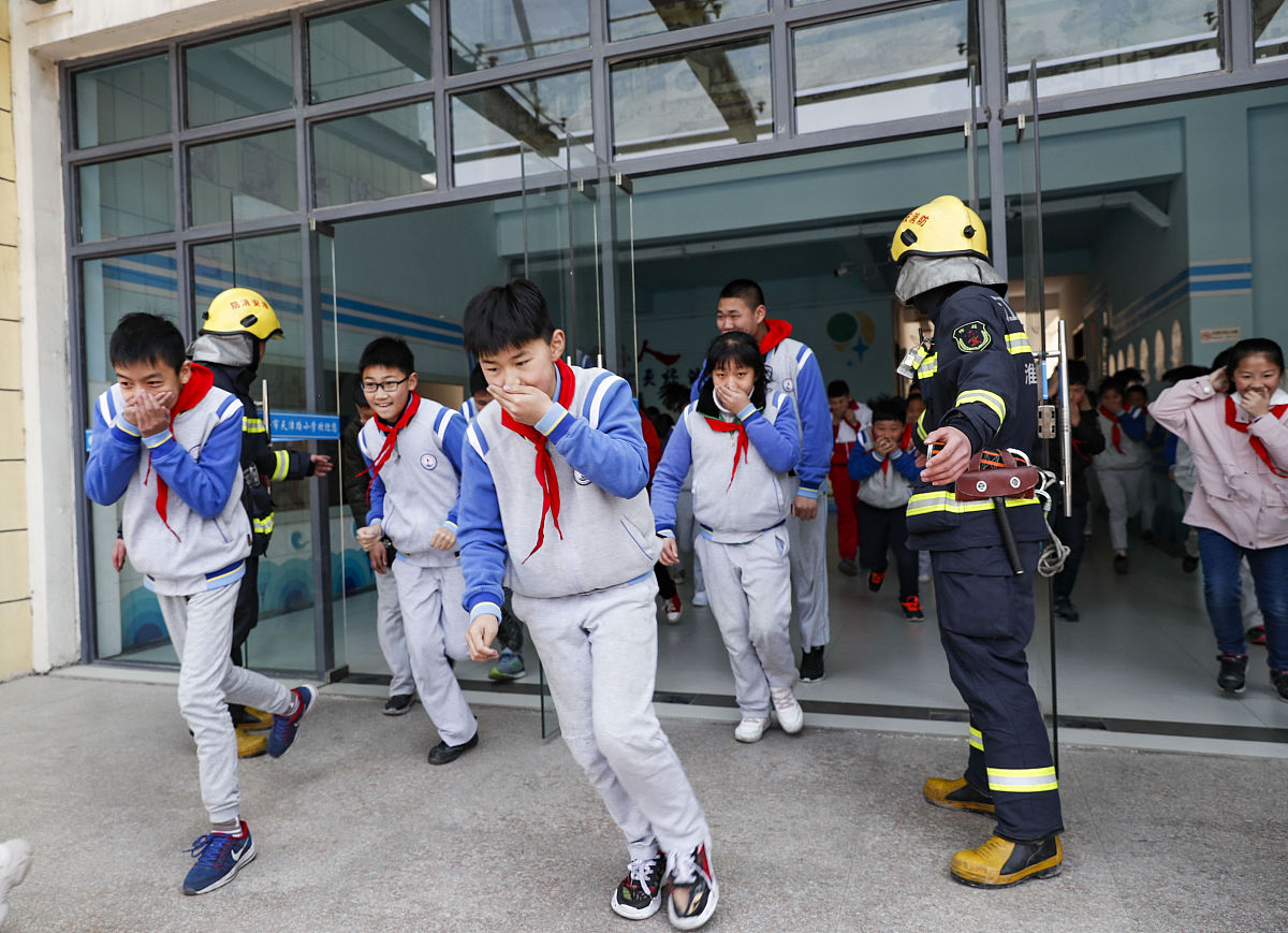 小学师生外出活动应急处理方案