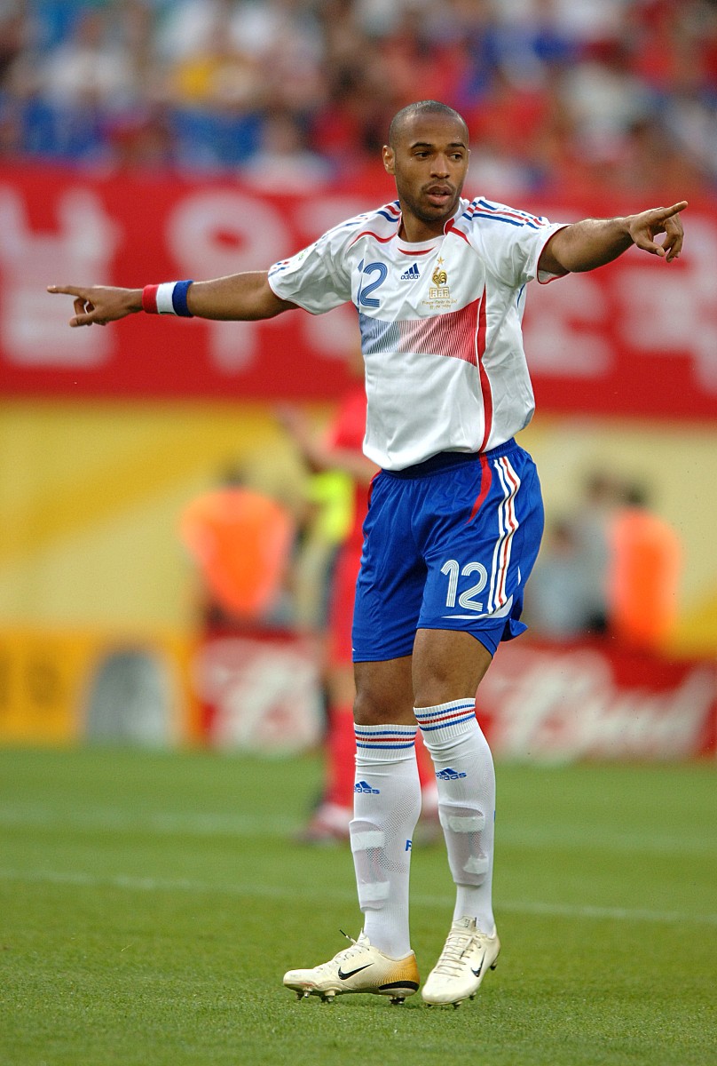 待在原地不要动世界会主动向你走来出自哪位作者的哪本书？请展示这句话出现的片段