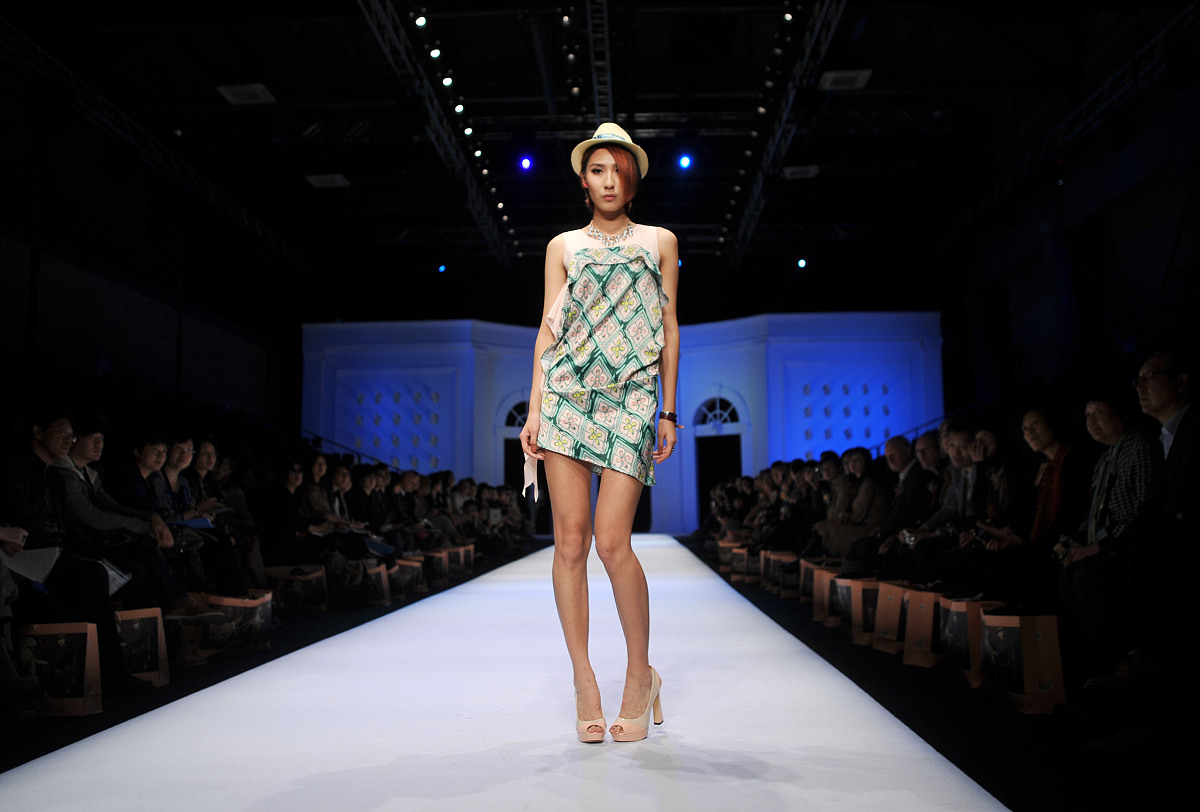 泸州市职业技术学校服装设计与工艺专业：热门专业，广阔前景