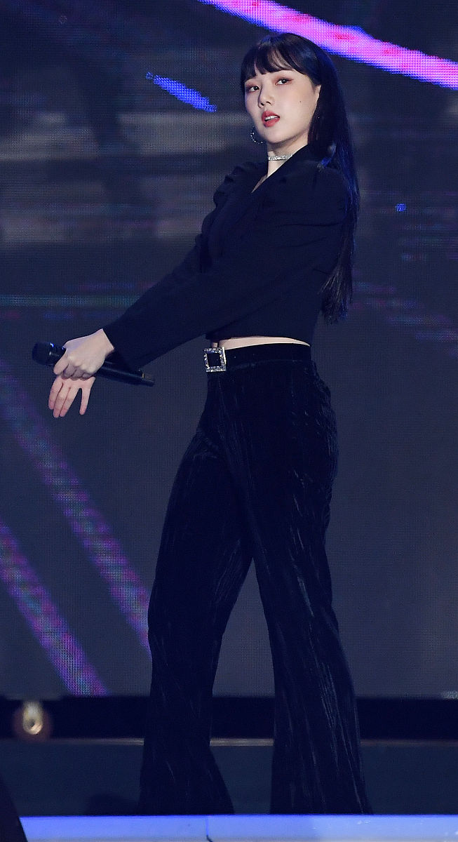 2019年10月19日下午,韩国首尔,明星出席2019釜山k-pop庆典.yerin of g