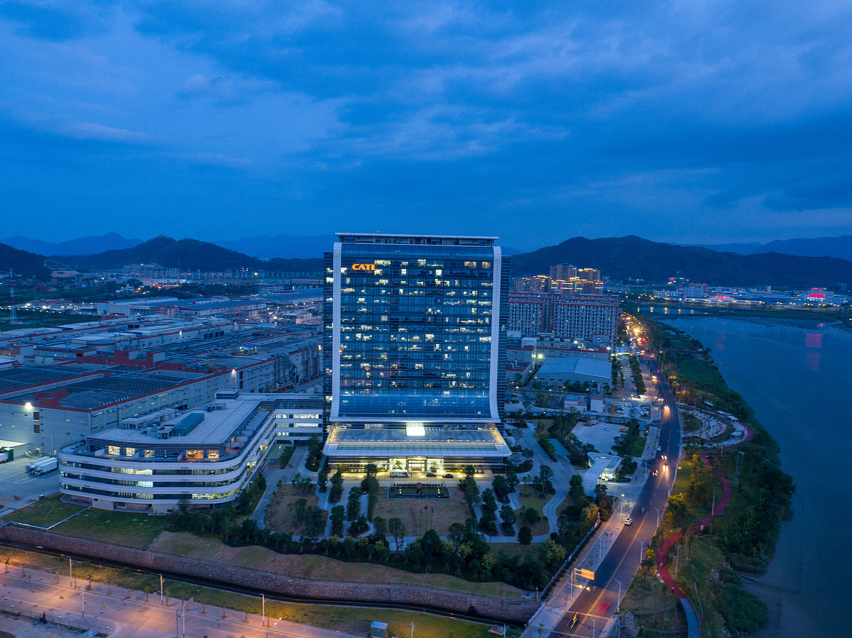 宁德2023男生初中报什么专业比较好