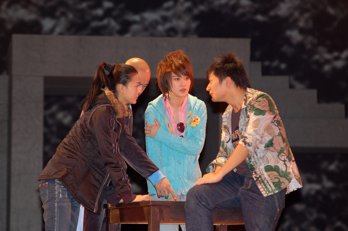 2007年 11月 14日 , 北京 , 大型 古装 搞笑 音乐剧 《 奉旨 越狱 》 