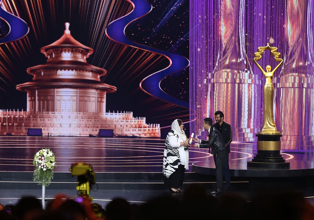 2019年4月20日,北京,第九届北京国际电影节,闭幕式现场.最佳女演员:弗