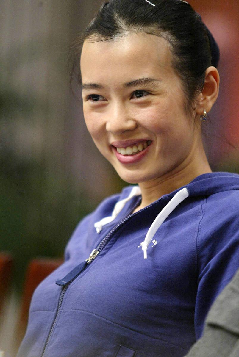 2003年11月5日,第23届金鸡奖获提名代表与媒体见面会在嘉兴举行.最佳