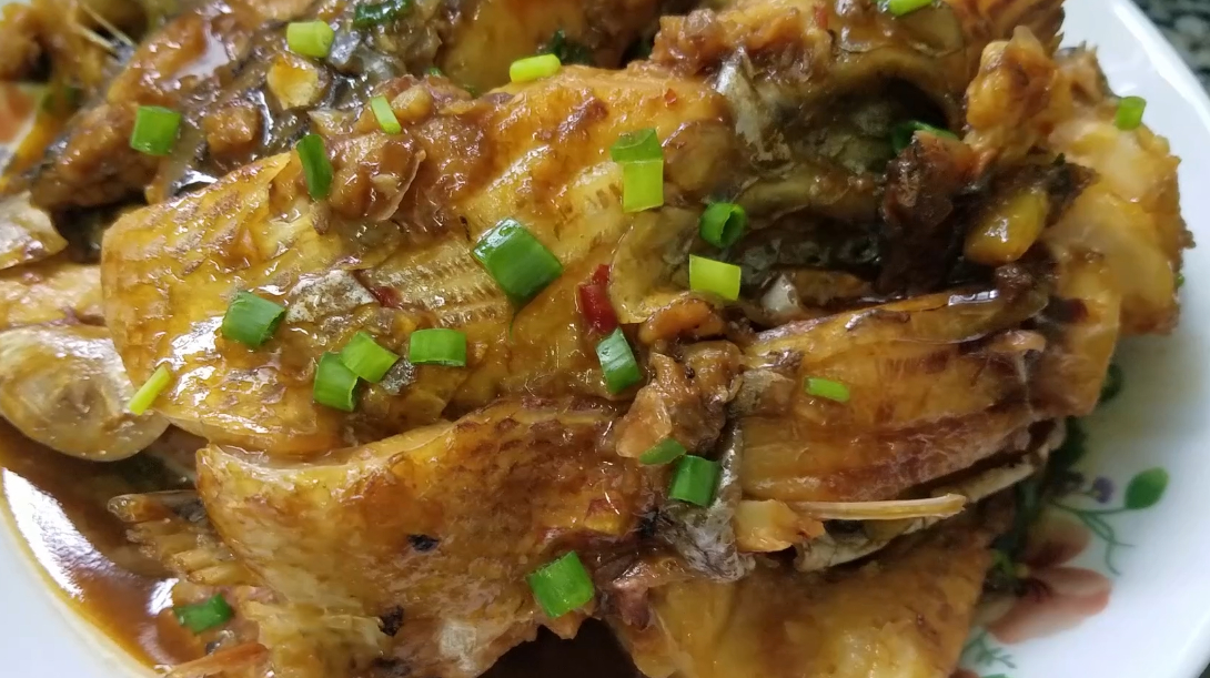 罗非鱼香喷喷的家常菜做法,配料简单又好吃,学会自己做