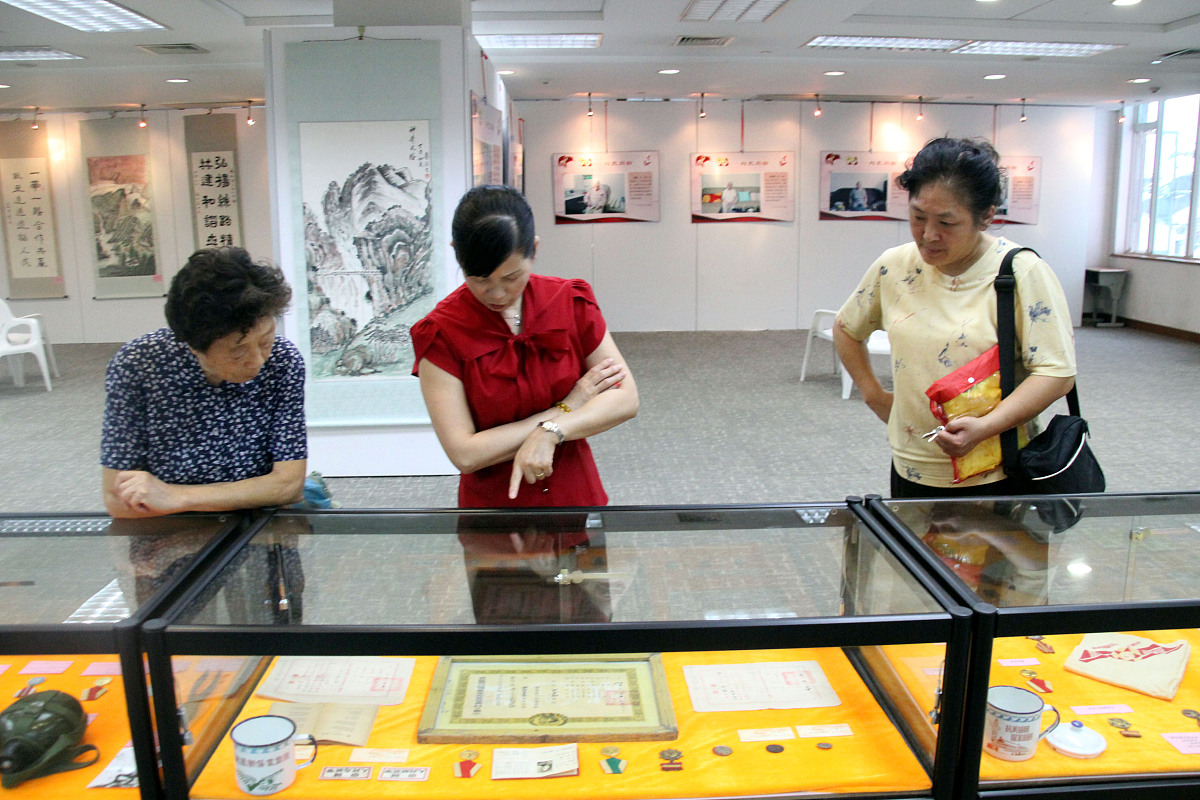 为深入贯彻安全第一预防为主综合治理的安全生产方针进一步加强公司安全生产工作夯实各级安全生产责任把职工思想和行动统一到全面落实安全生产设备治理百日攻坚行动部署要求上来公司决定开展安全百日攻坚 我们在行动主题征文、书画、摄影活动现将有关事项通知如下： 一、活动主题 以习近平新时代中国特色社会主义思想为指导紧扣牢固树立安全发展理念增强各级人员安全意识主线围绕公司安全生产设备治理百日攻坚专项行动