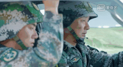 連鄒俊百都「成功逆襲」了，你還有理由在吃雞遊戲中拖後腿嗎？