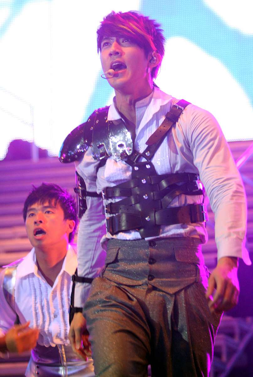 2009年4月11日,上海,飞轮海"想入飞飞<strong>世界</strong>巡回演唱会"在上海大舞台