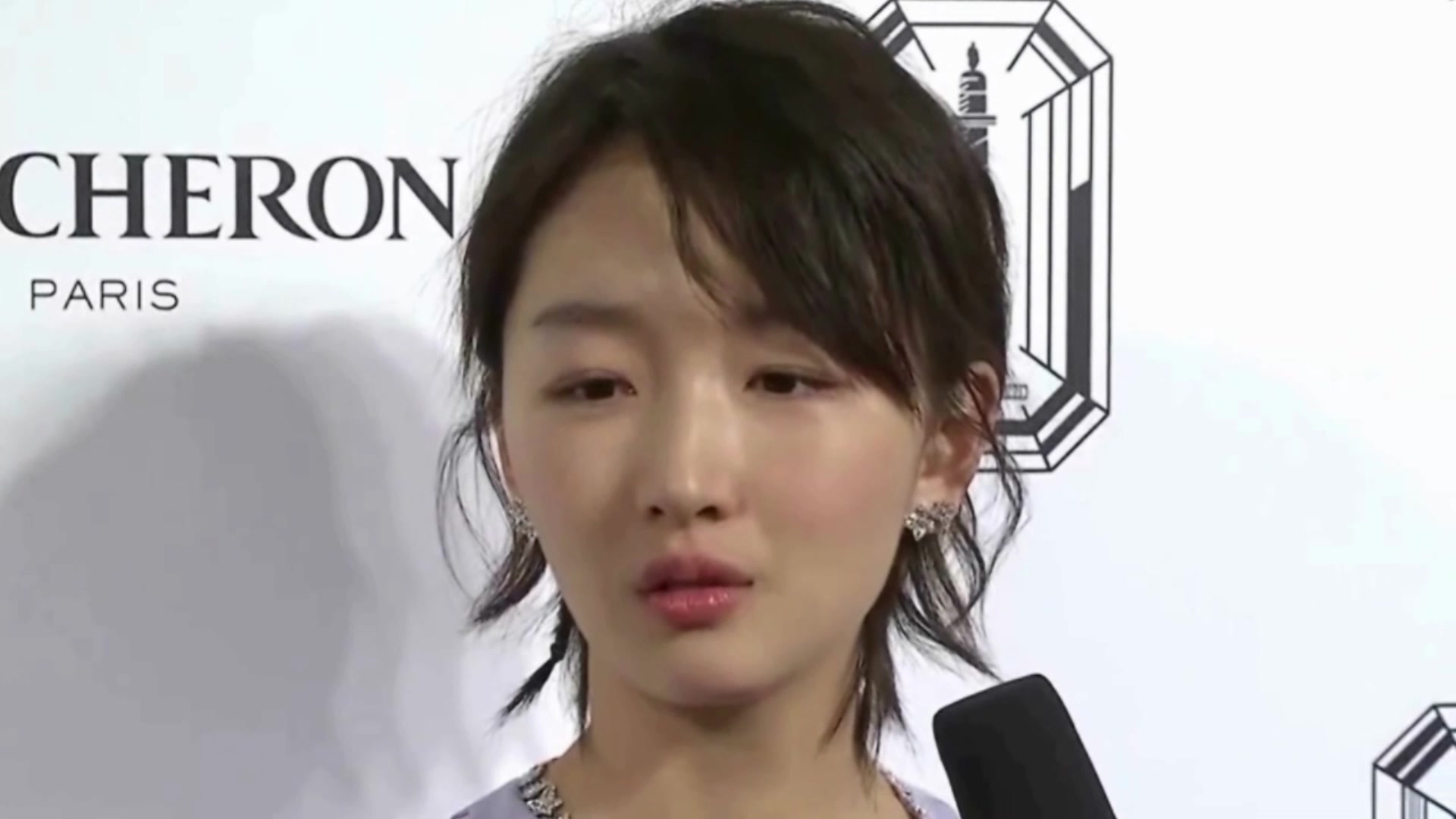 周冬雨发文称想养鸭子 工作室回应你别祸害鸭子了