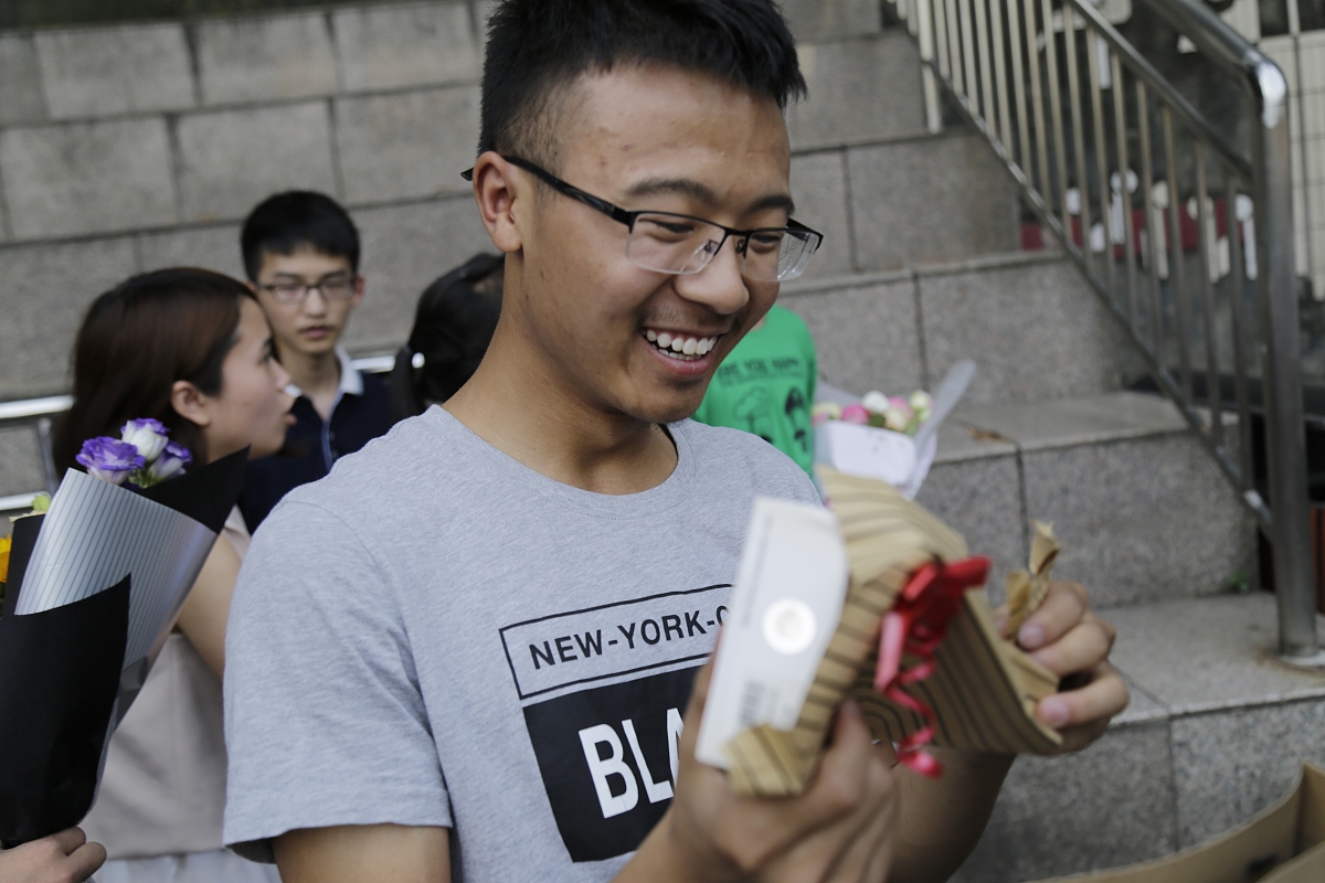 重庆2022年女生在铁路学校学什么好