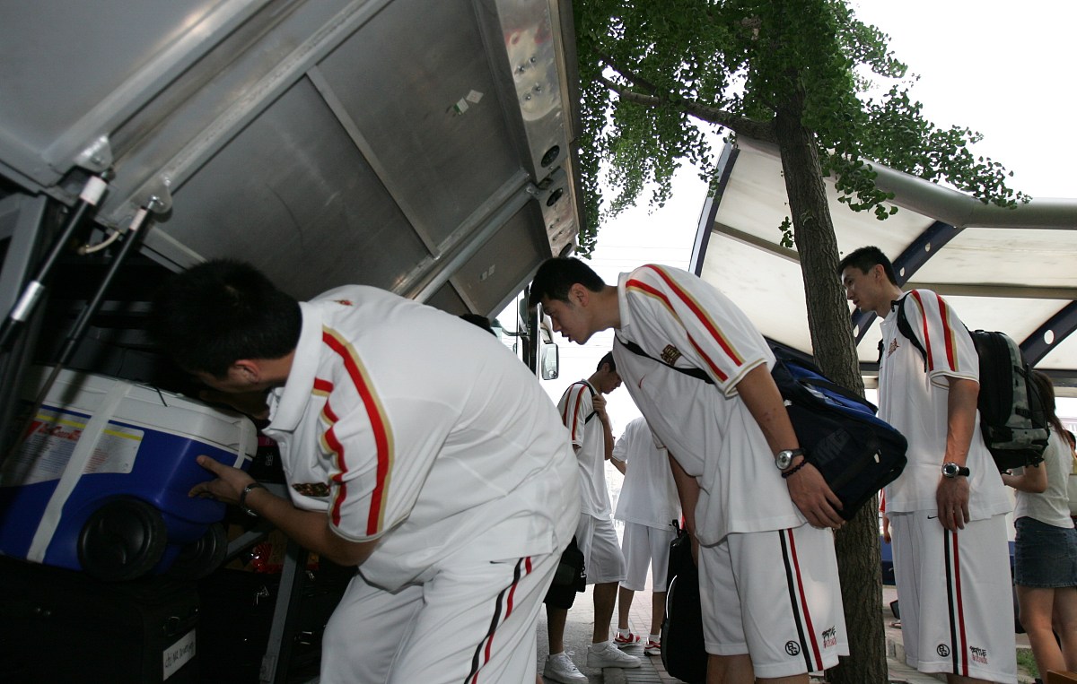 贵州市初中毕业生学飞机维修专业好吗？ - 未来职业发展分析