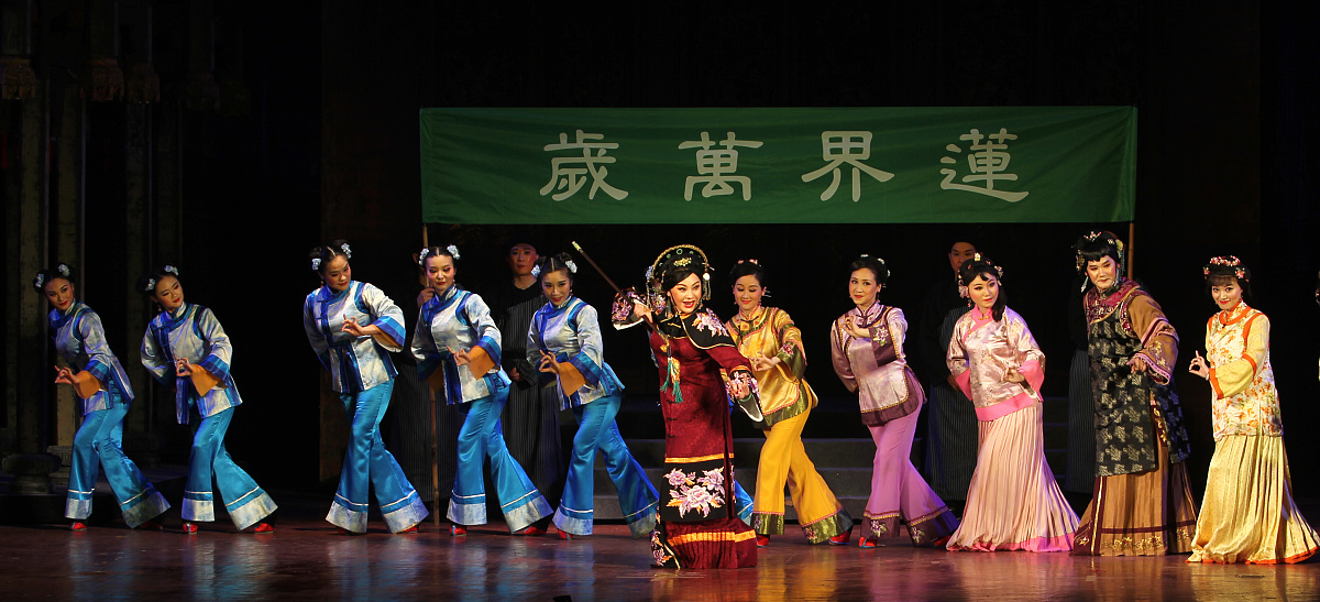 写一句排比句 人生山高水长而最喜欢的也就是这三寸时光。