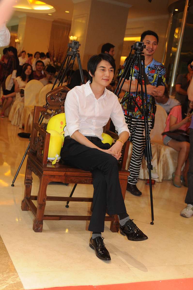 额对不起您需要提供更多上下文或问题才能得到更好的回答。下午要去医院治疗牙齿如何委婉得让同事顶个班