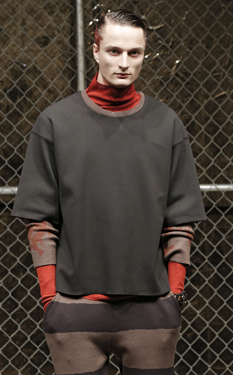 Fall & Winter Hooded Sweater: Stylish, Warm, and Versatile