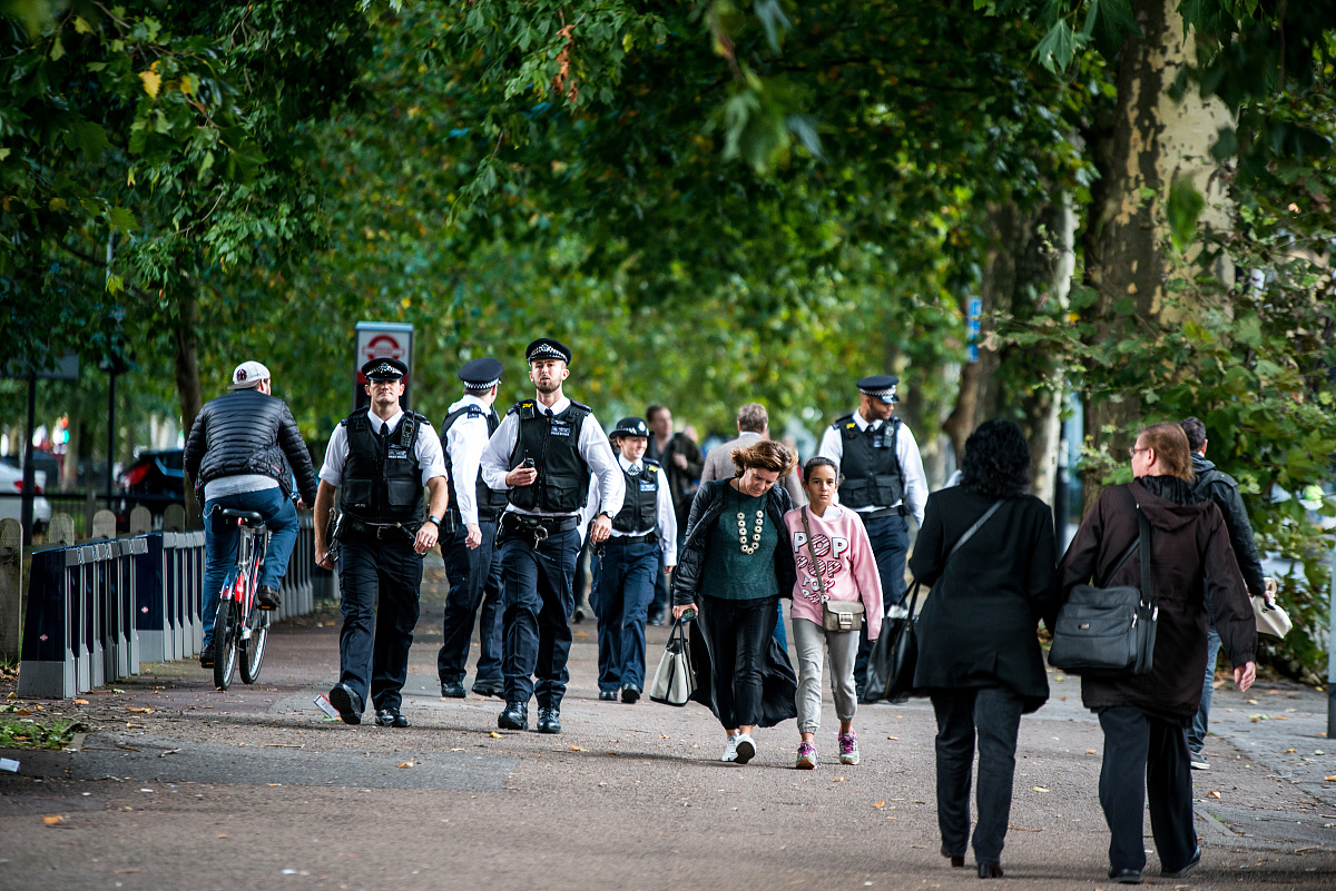 点击父元素为何会触发子元素事件？ - 事件冒泡机制详解