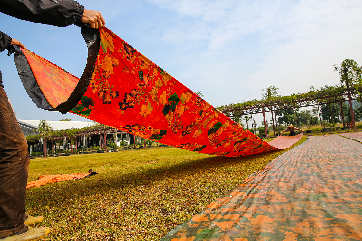 技术创新助力非遗传承：传承方式革新与文化保护