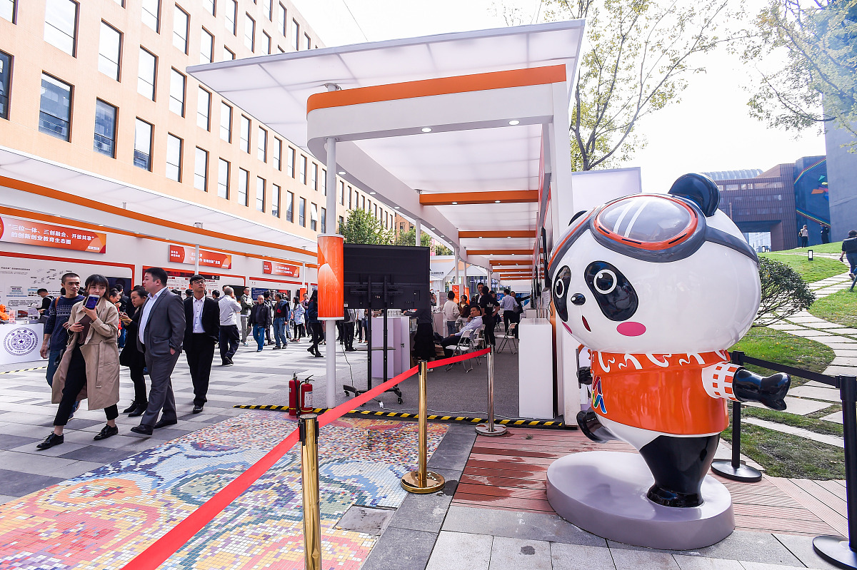 成都学校专科护理专业就业方向：医疗、相关行业、创业等