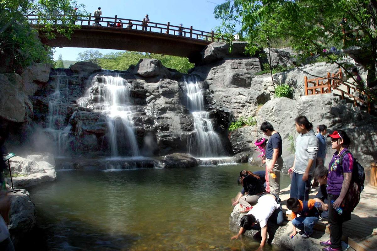 五一假期天津附近有没有好的城市和便宜的游玩地点？