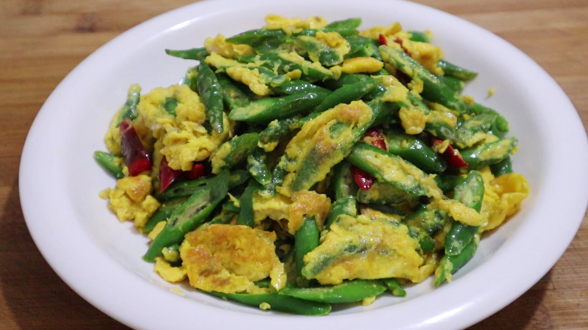 这才是尖椒炒鸡蛋的正确做法,满满的干货,出锅比吃肉还香