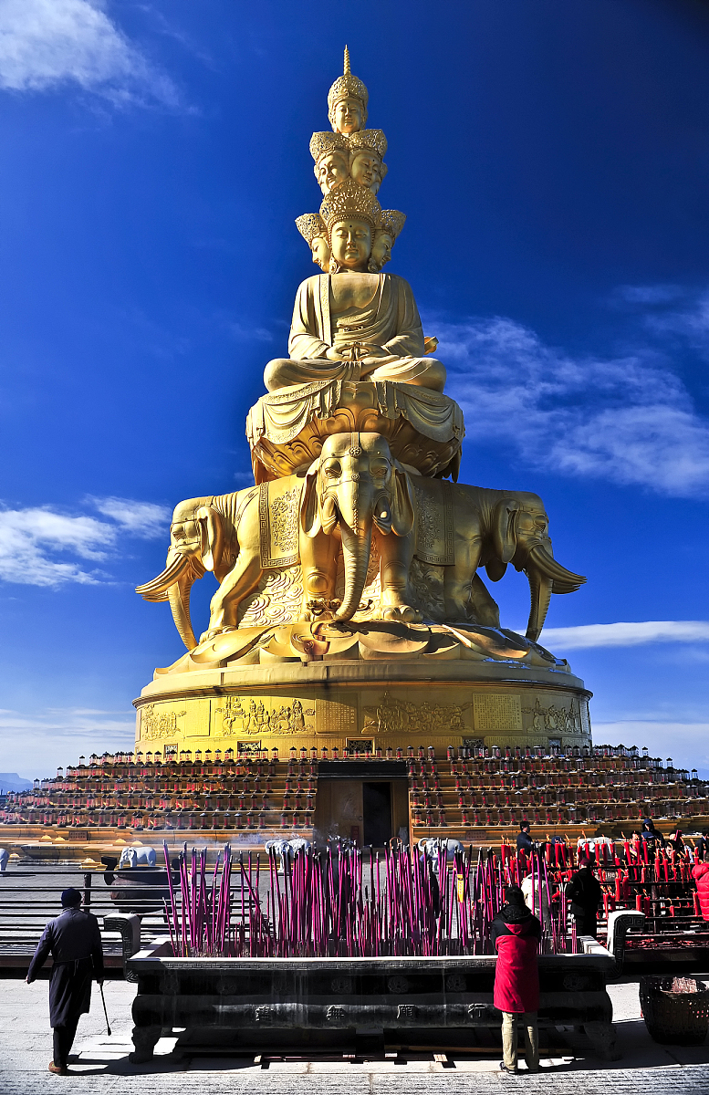 挖机铜水箱重218斤有多少公斤铜的重量呢 200字