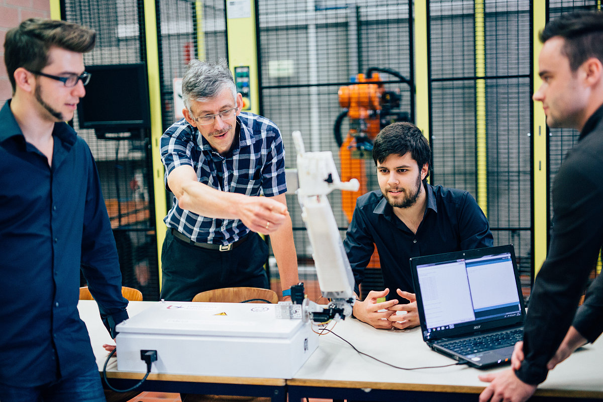 营业成本项目质量分析：深度解析与案例