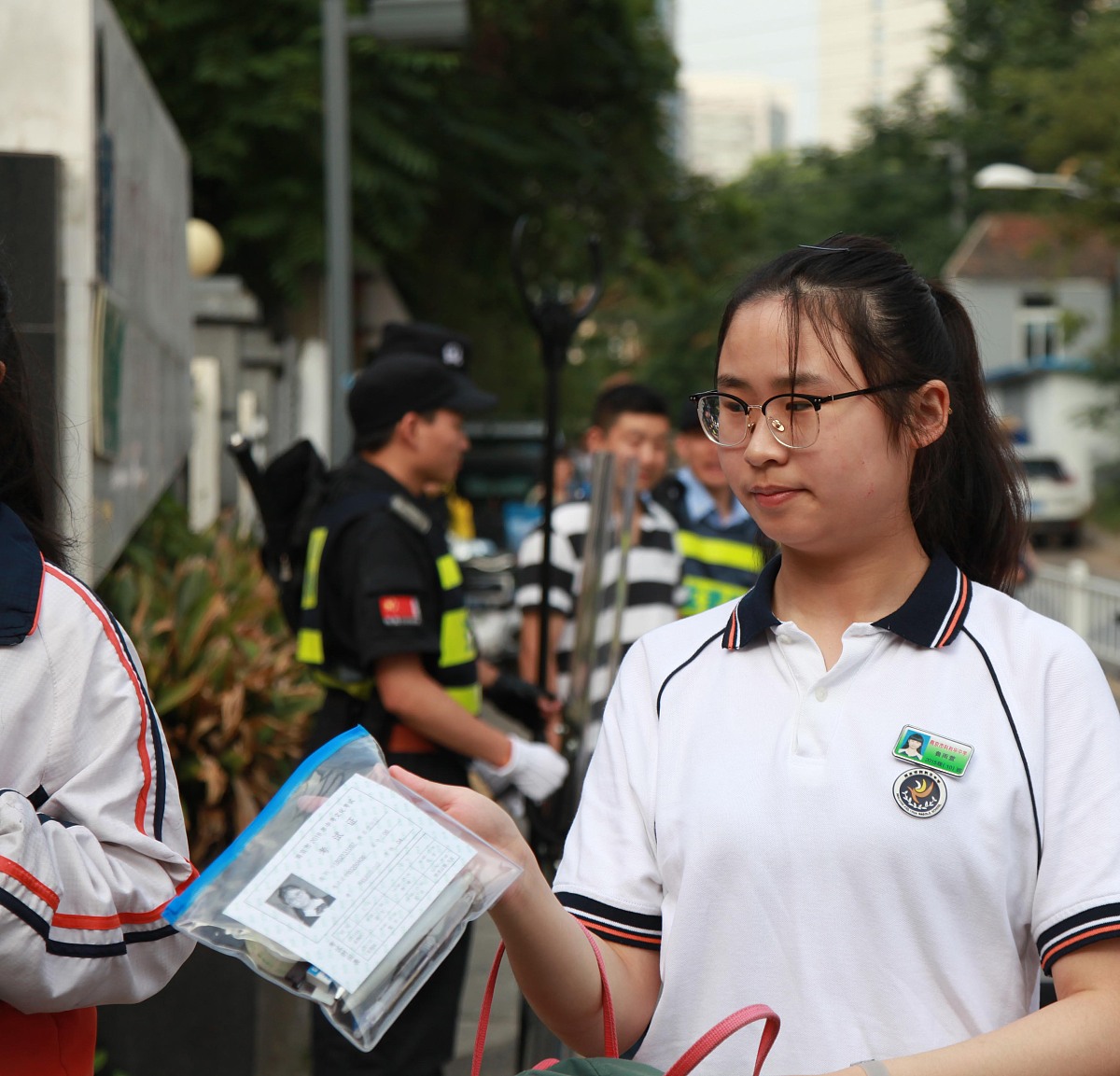 中考分数线查询 - 各省市中考分数线汇总