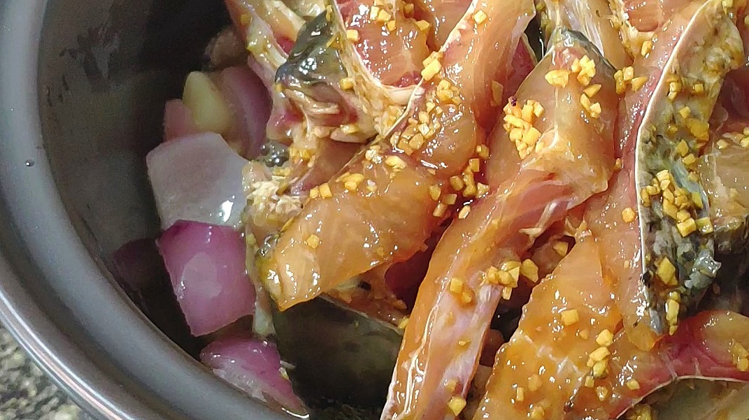 把饭店的味道搬回家,教你正宗砂锅鱼做法,出锅整个厨房都是香味