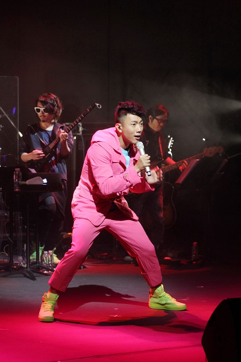 忻州飞天艺术职业学校2023年专业设置：舞蹈、音乐、美术、表演