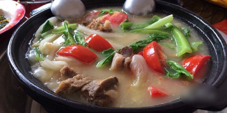 两口子的家常菜火锅!成本不到30块,饭店里100块钱的享受