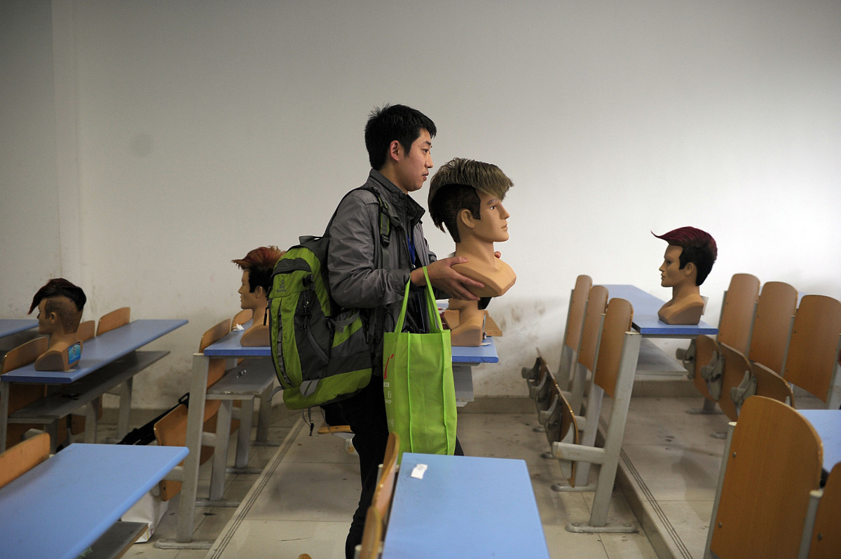 昆明化工技工学校2023年三年制招生报名系统 - 在线报名，快速便捷