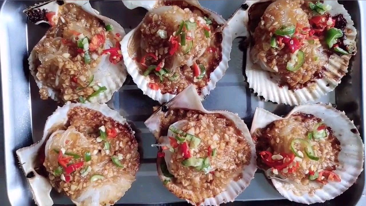 烧烤教学之蒜蓉粉丝扇贝教程,料汁配方无保留!