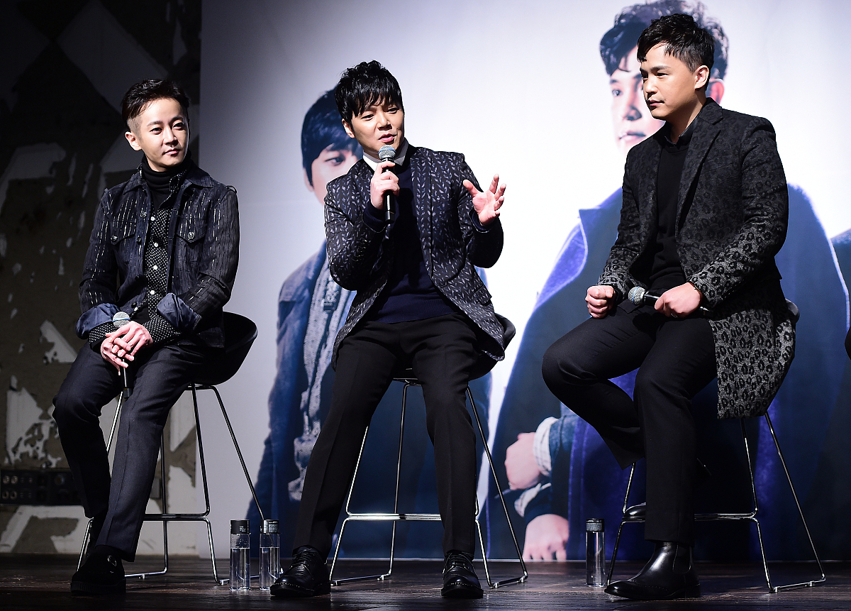 2016年1月27日,首尔,韩国音乐组合m.c the max在首尔梨泰院举行了第八